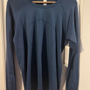 Lululemon Swiftly Tech Long Sleeve 2.0 hip length in Blue Twill size 12 NWT